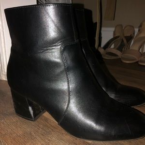 Ankle boots 8